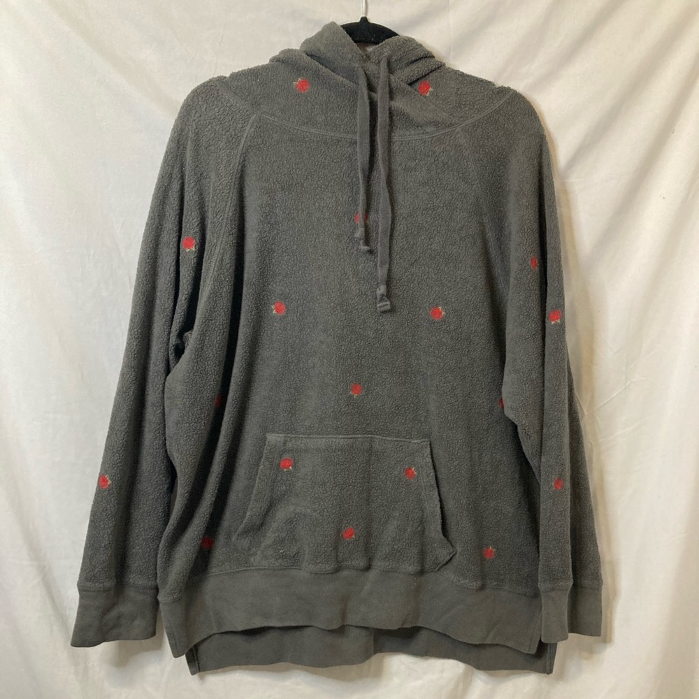 Oversized grey rose fleece sweater❤️